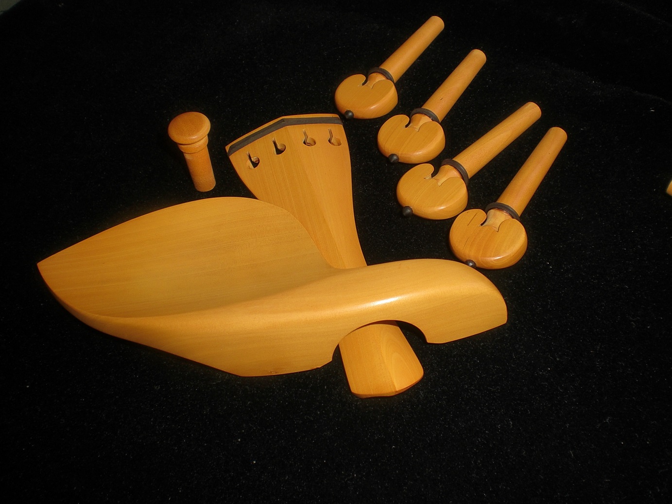 Violin accessories boxwood set of string pull board chin tail column high-grade boxwood inlaid black ring 4 4