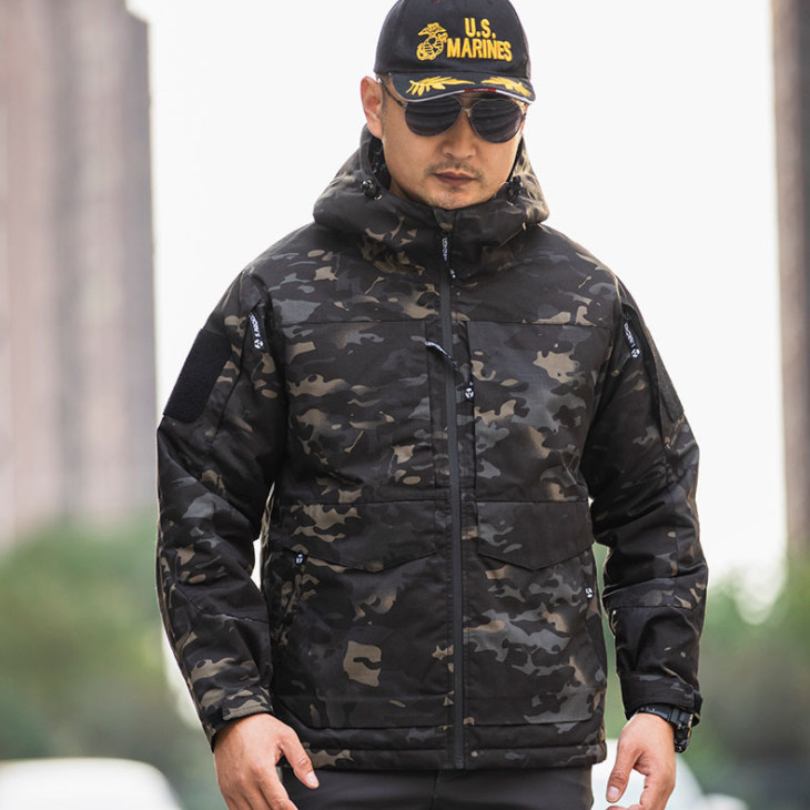 New style camouflage cotton clothing thickened soft shell heat reflective jacket men's outdoor warm tactical jacket duty work clothes