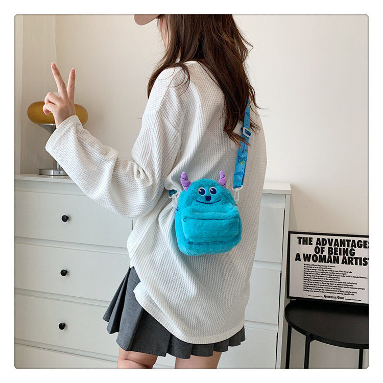 Детская сумка на ремне 两用小熊儿童斜挎包女孩毛绒可爱宝宝包包出游女童零钱单肩手机包