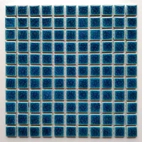 Khaki 25 озеро голубой густые ледяные трещины