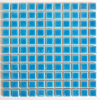 Светло -голубой 25 гранул тонких ледяных трещин