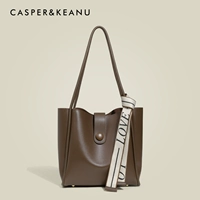 Коричневый шелковый шарф