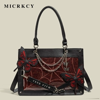 Черно-красная версия с бабочкой и галстуком.