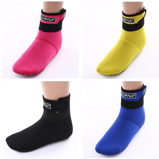 Factory products 3mm thick high tube high tube non-slip high-grade diving snorkeling socks winter swimming socks Beach socks gloves fishing