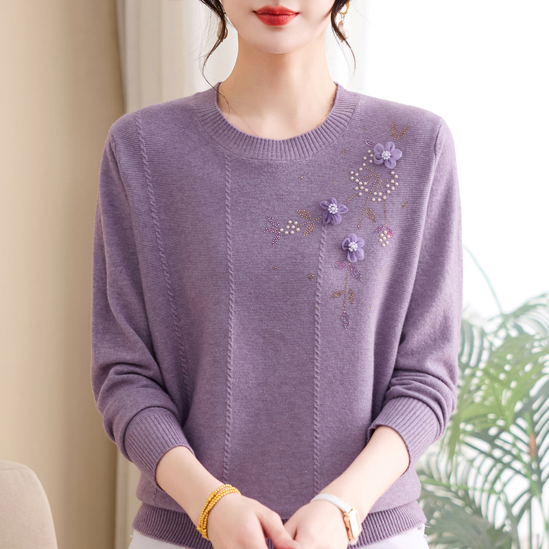 Spring and Autumn New Style Knitwear for Mothers, Thin Sweater for Middle-Aged and Elderly Women, Large Size, Stylish Round Neck Base Shirt, Elegant Top