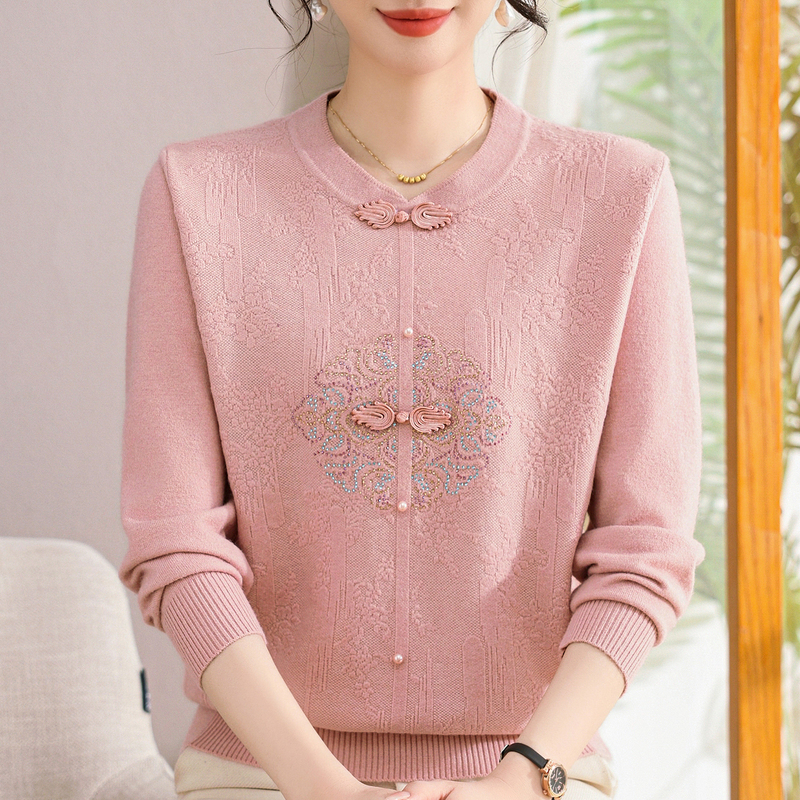 Spring and Autumn Long-Sleeved Sweater for Women, Plus Size Base Shirt, Stylish Autumn and Winter Knit Top for Mothers, Thin Top for Middle-Aged and Elderly Women Spring and Autumn Long-Sleeved Sweater for Women, Plus Size Base Shirt, Stylish Autumn and Winter Knit Top for Mothers, Thin Top for Middle-Aged and Elderly Women