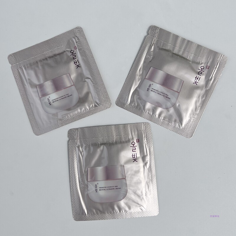 Korea's Re:Nk Li Ren Kai Facial Cream Sample Soothes Sensitive Skin, Locks in Moisture, and Repairs the Skin Barrier Korea's Re:Nk Li Ren Kai Facial Cream Sample Soothes Sensitive Skin, Locks in Moisture, and Repairs the Skin Barrier