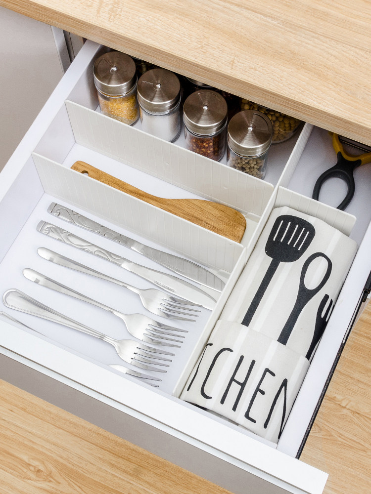 Kitchen drawer divider Plastic office small things classification Free combination artifact Wardrobe partition Underwear storage box