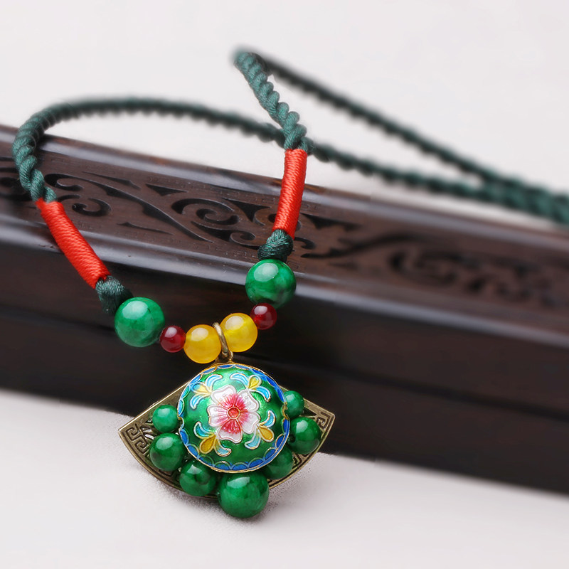 National Wind Necklace Woman short section Green Jingtai Blue Lock Bone Chain Retro Palace China Wind Winter 100 Hitch Necklace Ornament