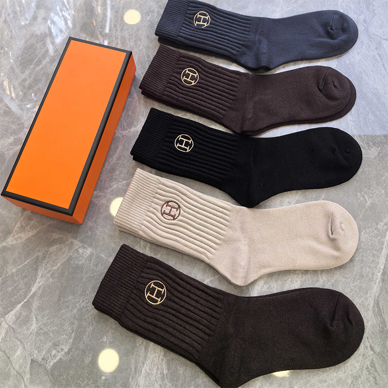 Cross-Border Gift Box Set of Long Socks, Cashmere Men's High-End Trendy Brand Embroidered Luxury Warm Thick Long Socks for Autumn and Winter