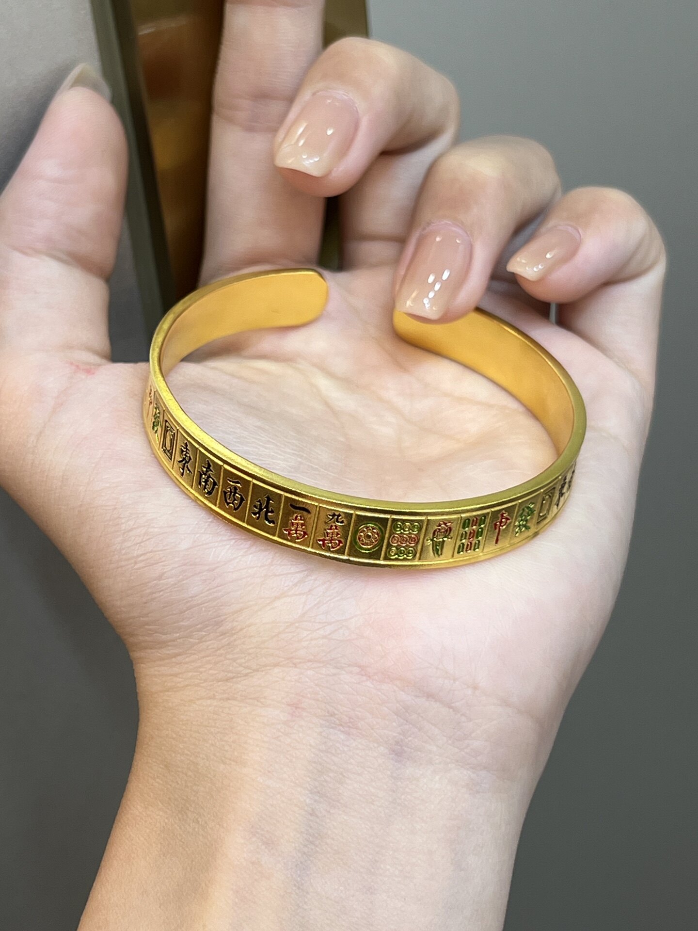 给女友最好的礼物：足金999黄金麻将手镯👑💍-定制黄金镶宝石首饰-淘宝好物网