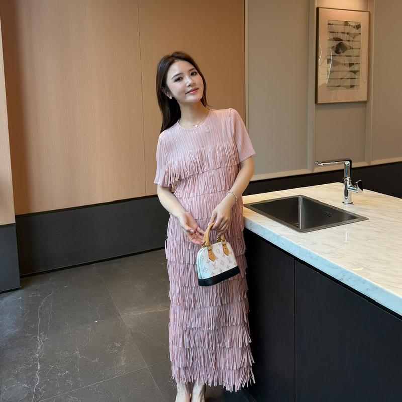 Luxury Maternity Wear Elegant Tassel Dress Women's Summer New Pink Tiered Dress Slimming Versatile Long Dress