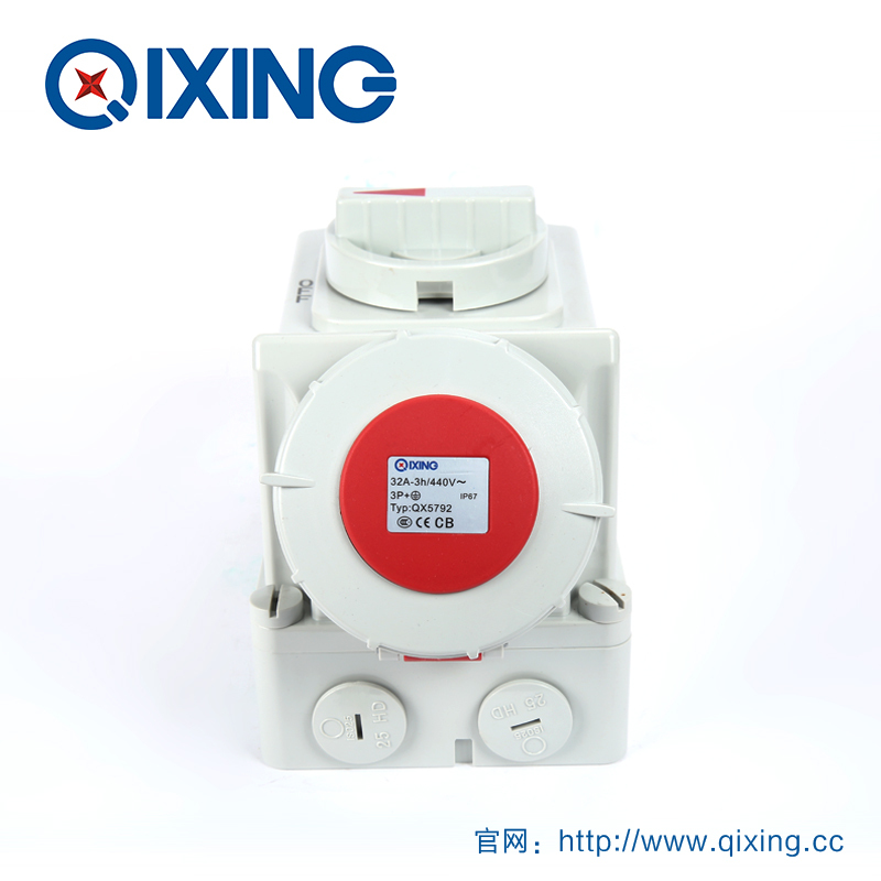 Qx5792 Qixing 4-Core 32A Industrial Socket with Switch and Mechanical Interlock for Refrigerated Containers and Cold Storage Qx5792 Qixing 4-Core 32A Industrial Socket with Switch and Mechanical Interlock for Refrigerated Containers and Cold Storage