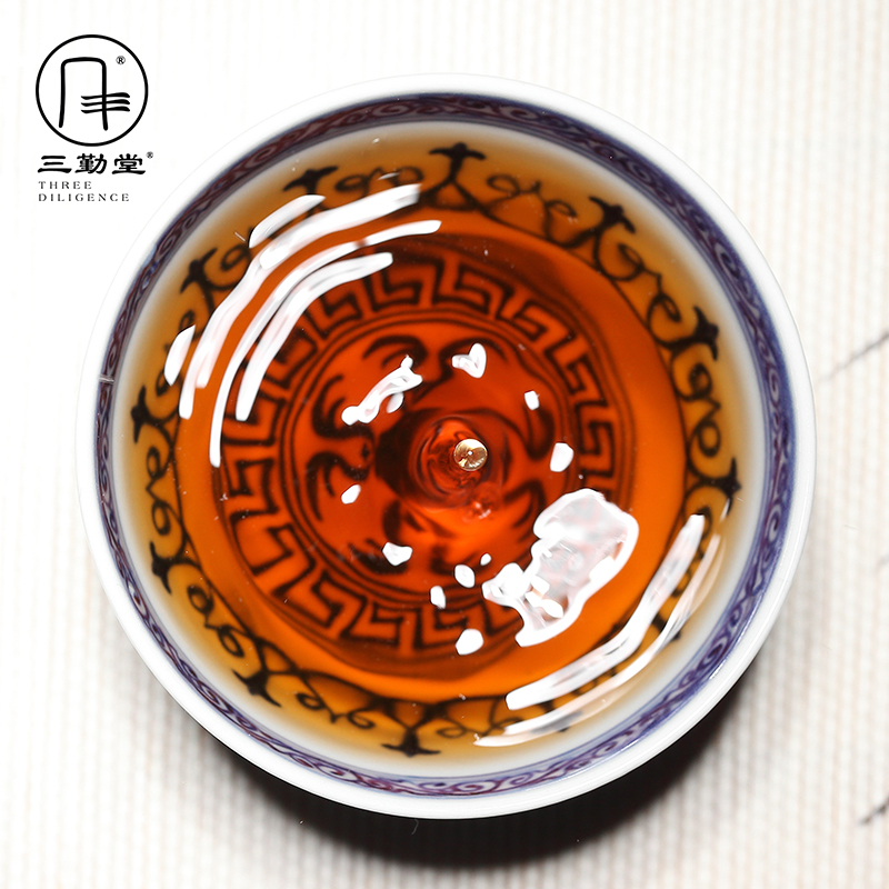 Three frequently hall sample tea cup of blue and white porcelain of jingdezhen ceramic cups kung fu tea masters cup S43039 personal single CPU