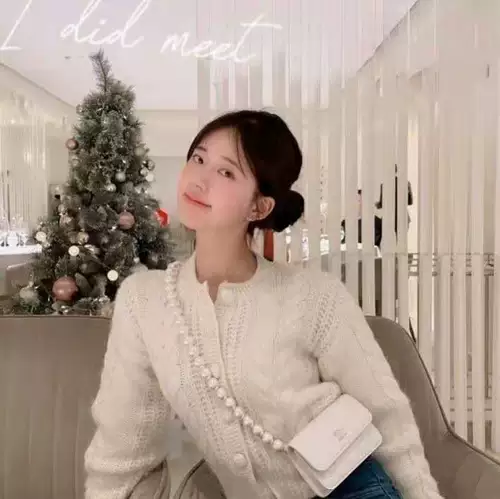 Короткий весенний осенний свитер, белый кардиган, свободный крой