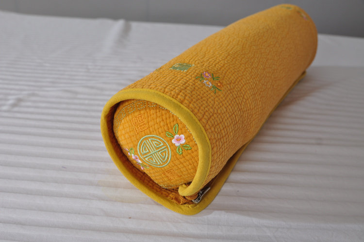 Подушка 韩国进口水洗棉纯色绣花颈椎枕定型枕护颈枕软管腰靠枕长45直径10