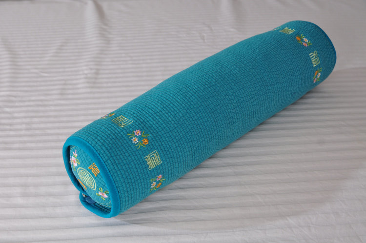 Подушка 韩国进口水洗棉纯色绣花颈椎枕定型枕护颈枕软管腰靠枕长45直径10