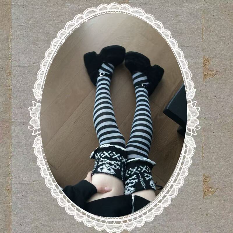 Gaki Oyo Accessories Matching Light-Colored Functional Black and Gray Skull Patchwork Mid-Calf Socks Gaki Oyo Accessories Matching Light-Colored Functional Black and Gray Skull Patchwork Mid-Calf Socks