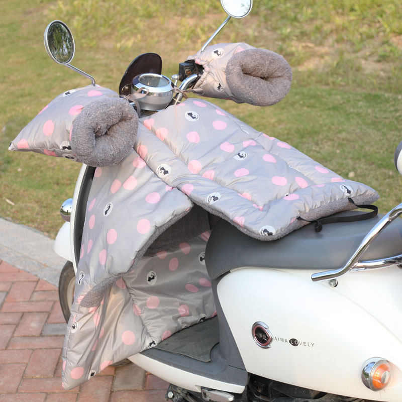 Wind shield by small tram small electric car windshield in autumn and winter by thickening split leg protecting