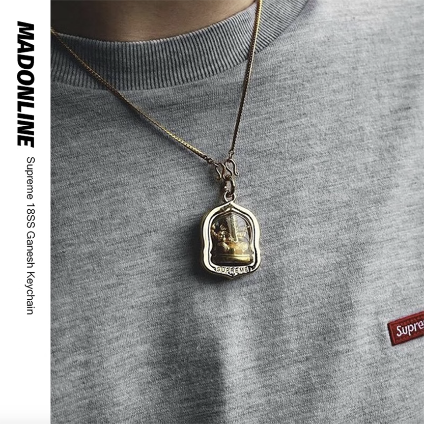 Supreme 18SS ガネーシャ キーホルダー　チェーン付き ネックレス 现货Supreme 18SS Ganesh Keychain 象神佛牌钥匙扣挂件可改项链-淘宝网