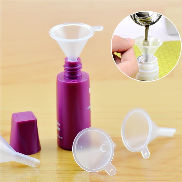 Small liquid split plastic funnel perfume Toner makeup sub-kit mini funnel oil spill