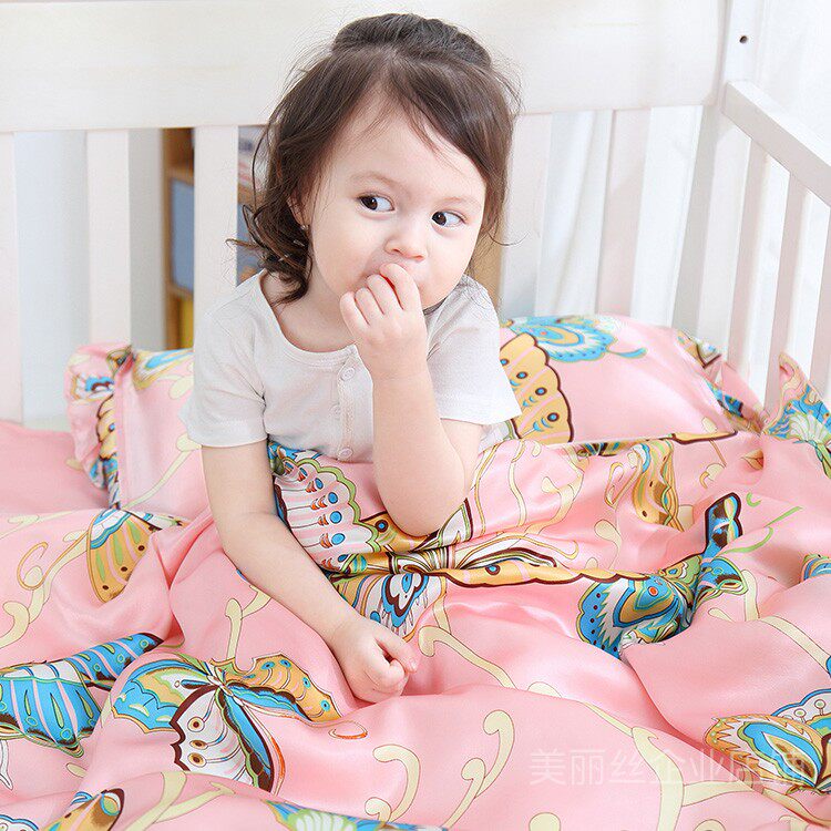 Children true silk Three sets of baby children Kindergarten Three sets of mulberry silk t quilt cover bed linen pillowcase mattress