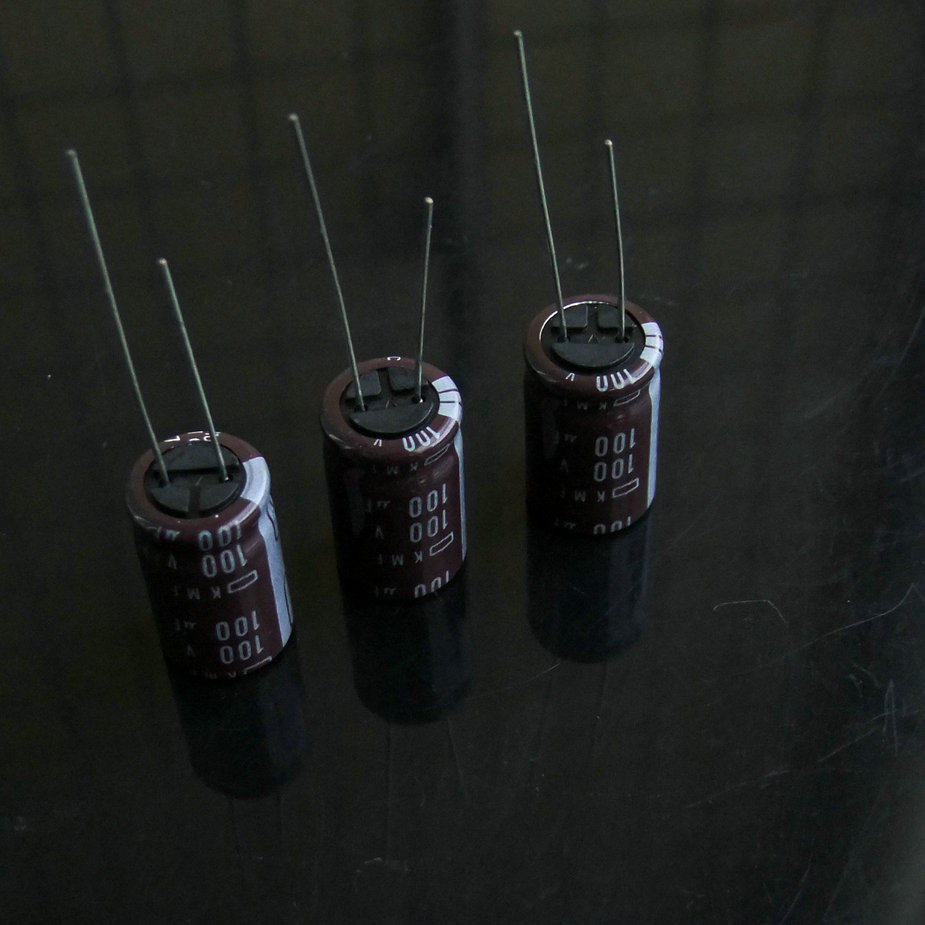 New chemical nippon black gold KMF high frequency low resistance fever capacitor 100UF