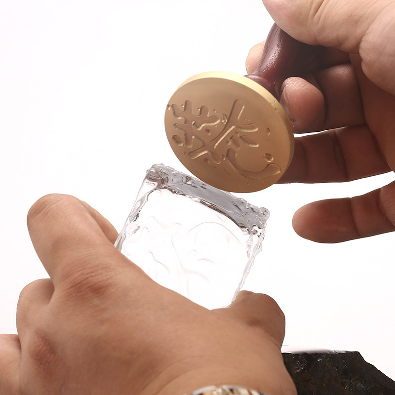 Bar soul bartender whisky bar making LOGO square ice pure copper custom ice printing rapid prototyping device