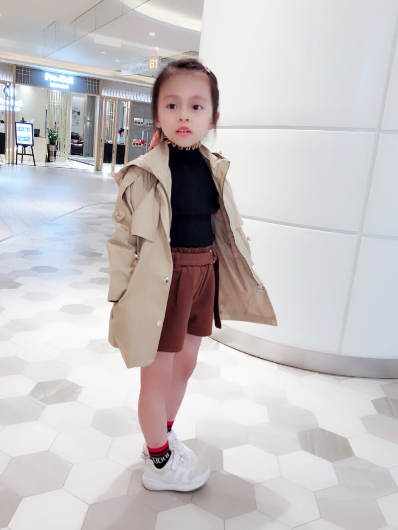 Vớ thời trang trẻ em 2018 mùa thu mới filigree chữ thời trang vớ tất cho bé