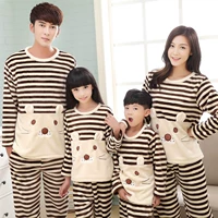 Đồ ngủ cha mẹ trẻ em mùa thu và mùa đông san hô lông cừu dài tay gia đình ba flannel dày phim hoạt hình mẹ và con gái phục vụ nhà phù hợp shop trẻ em