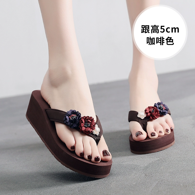 2020 thời trang mới mặc ngoài cao gót dép nữ nặng có đáy chống trượt flip flops dép đi biển màu đỏ bên bờ biển ròng 