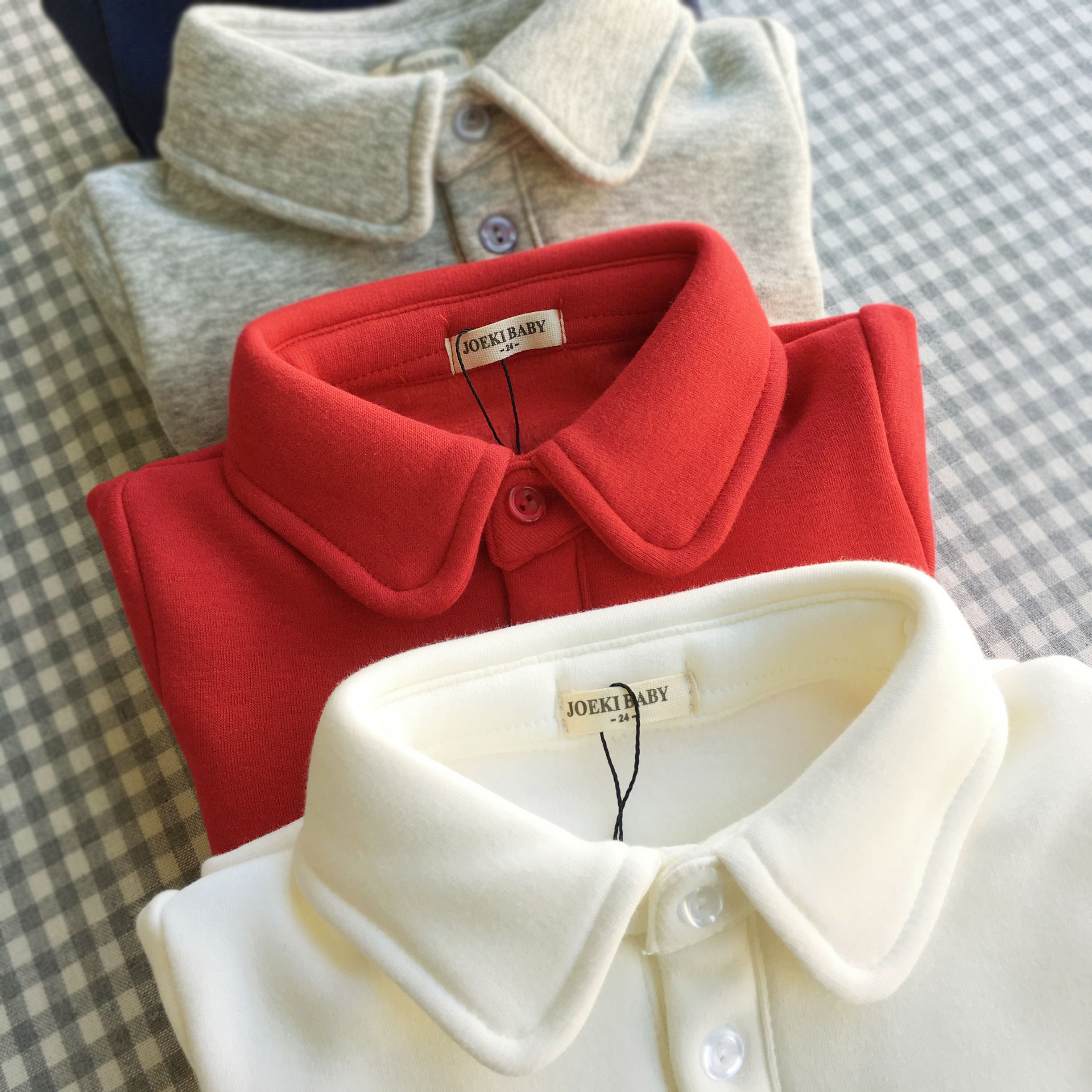 2018 bé trai và bé gái ve áo cộng với áo cotton đáy quần nhung trẻ em 3 tuổi áo thun dài tay POLO áo phông quần áo trẻ em hè 2021