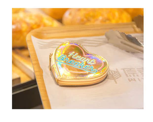 Hypnotic Thêu Heart Coin Purse Sinh viên Laser Ví da sáng Dây buộc Love Heart Art Fresh Coin Purse ví coach nam