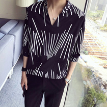Summer new short-sleeved shirt mens Korean loose striped shirt trend V-neck inch shirt casual all-match top thin