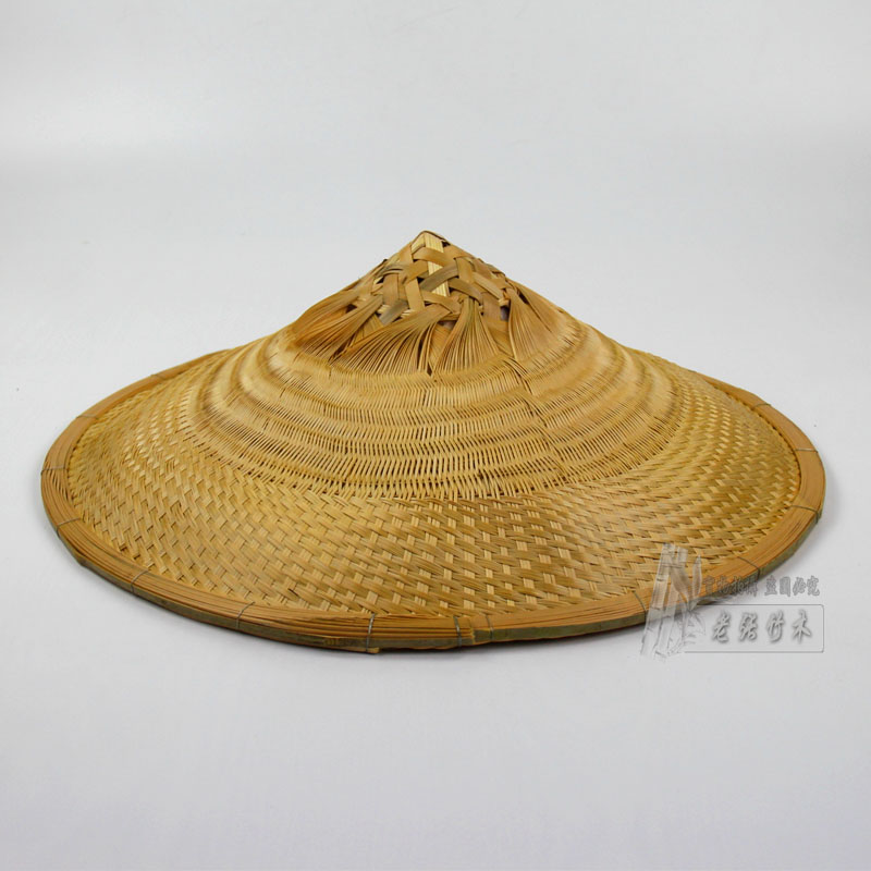 Bamboo woven straw hat is not rainproof sunshade performance props lampshade decorative beach hat anti-ultraviolet lampshade