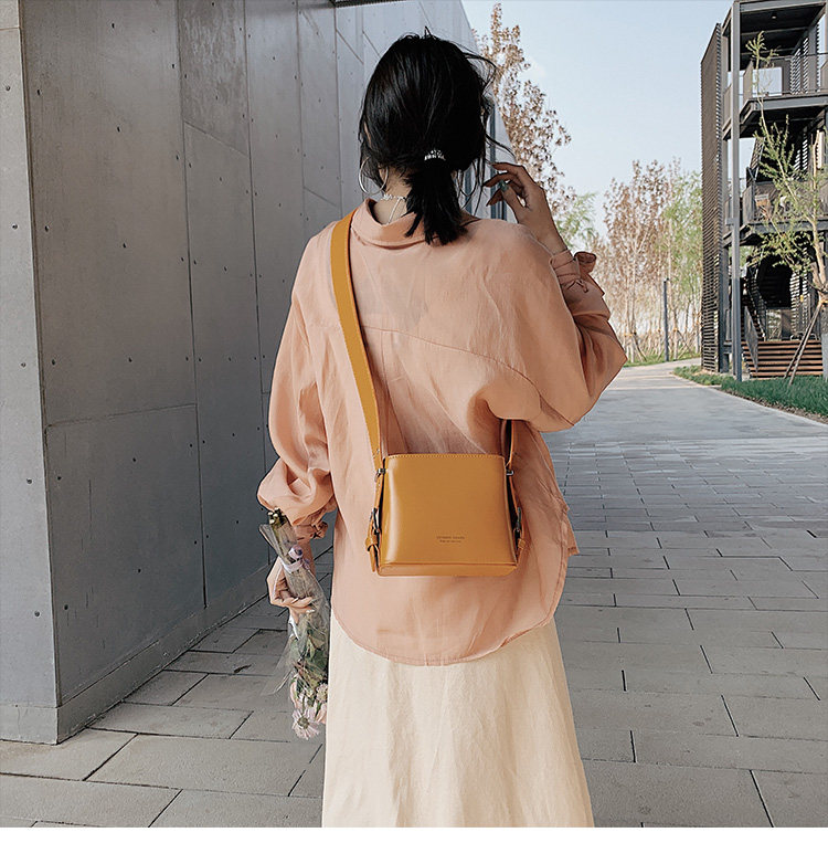 익들아!!!!가방 색깔 골라주라 제발ㅠㅠㅠㅠㅠㅠㅠㅠㅠㅠㅠ | 인스티즈