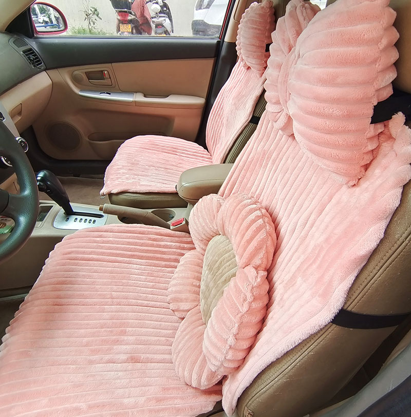 Brief AUTUMN WINTER PLUSH CAR CUSHION LADY WINTER WARM SEAT CUSHION COVER UNIVERSAL WHOLE SET OF ANTI-SLIP CAR CUSHION