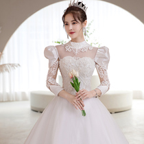 The long-sleeved wedding dress 2022 bride main yarn light satin-fat French small man retro out of the yarn and dragged down winter