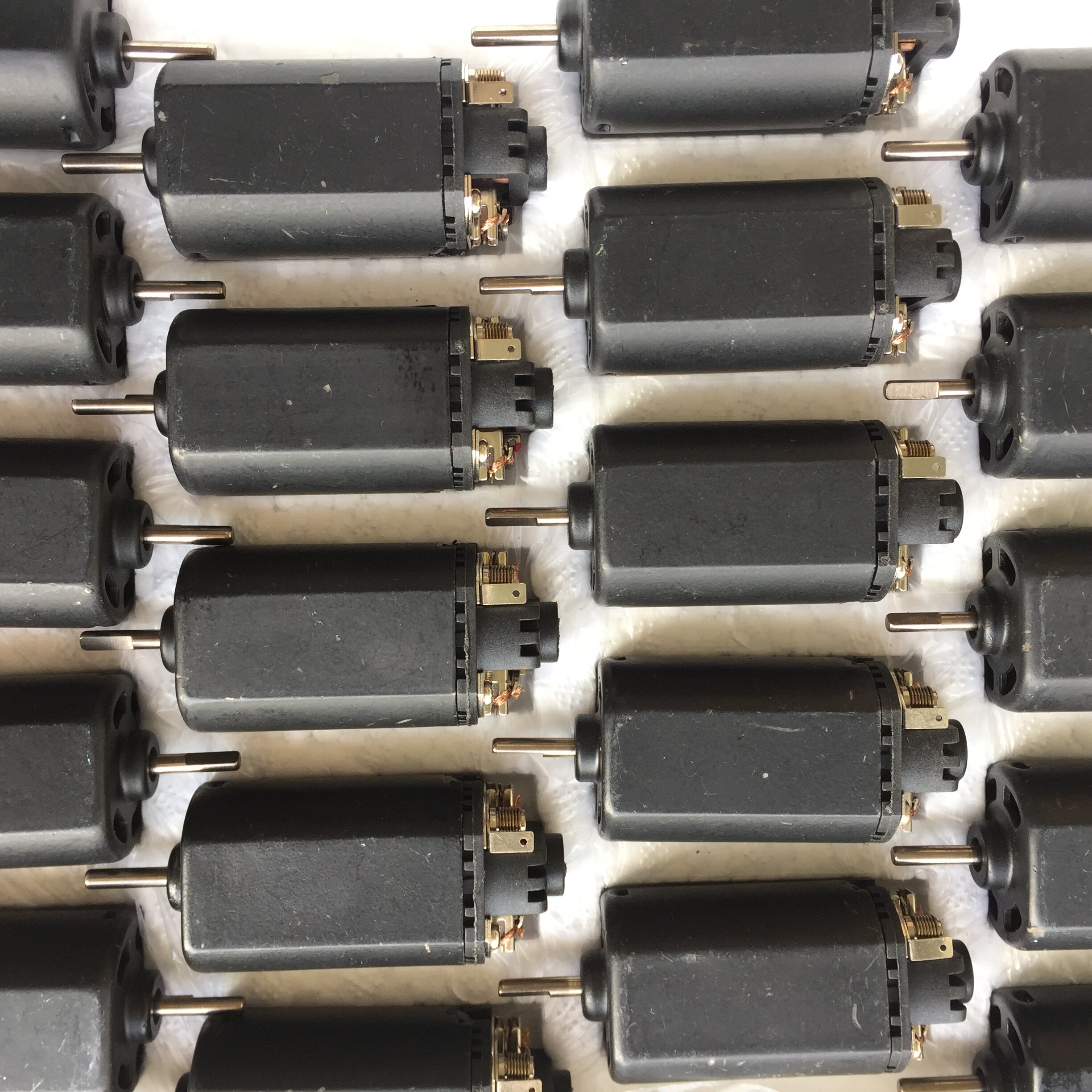 Brand new D axis 480 strong magnetic force large torsion high speed drilling motor racing motor ball bearings DIY