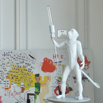 Jerry tide mid-ancient classic table lamp re-engraved light luxury Creative Monkey bedside lamp decoration high texture atmosphere lamp