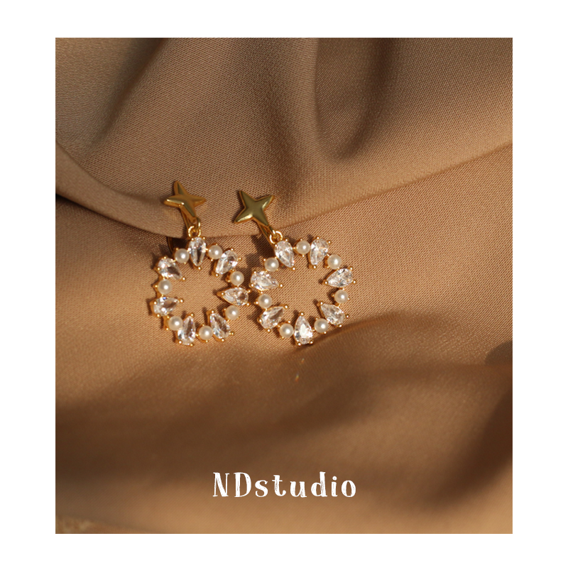 ND retro genie ~ F-style Hercules local wind delicate High sense mosquito coil ear clip without pain and no earbuds