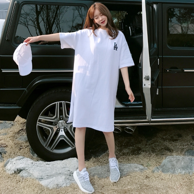 Maternity dress summer dress 2022 fashion letters Korean trendy mother short-sleeved T-shirt top mid-length knee-length skirt