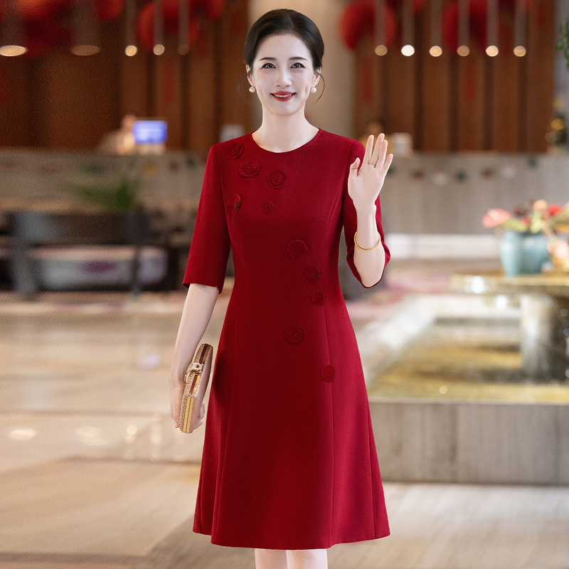 Elegant Wedding Banquet Dress for Mother-In-Law, Suitable for May Wedding, 2026 New High-End Mother-In-Law Dress