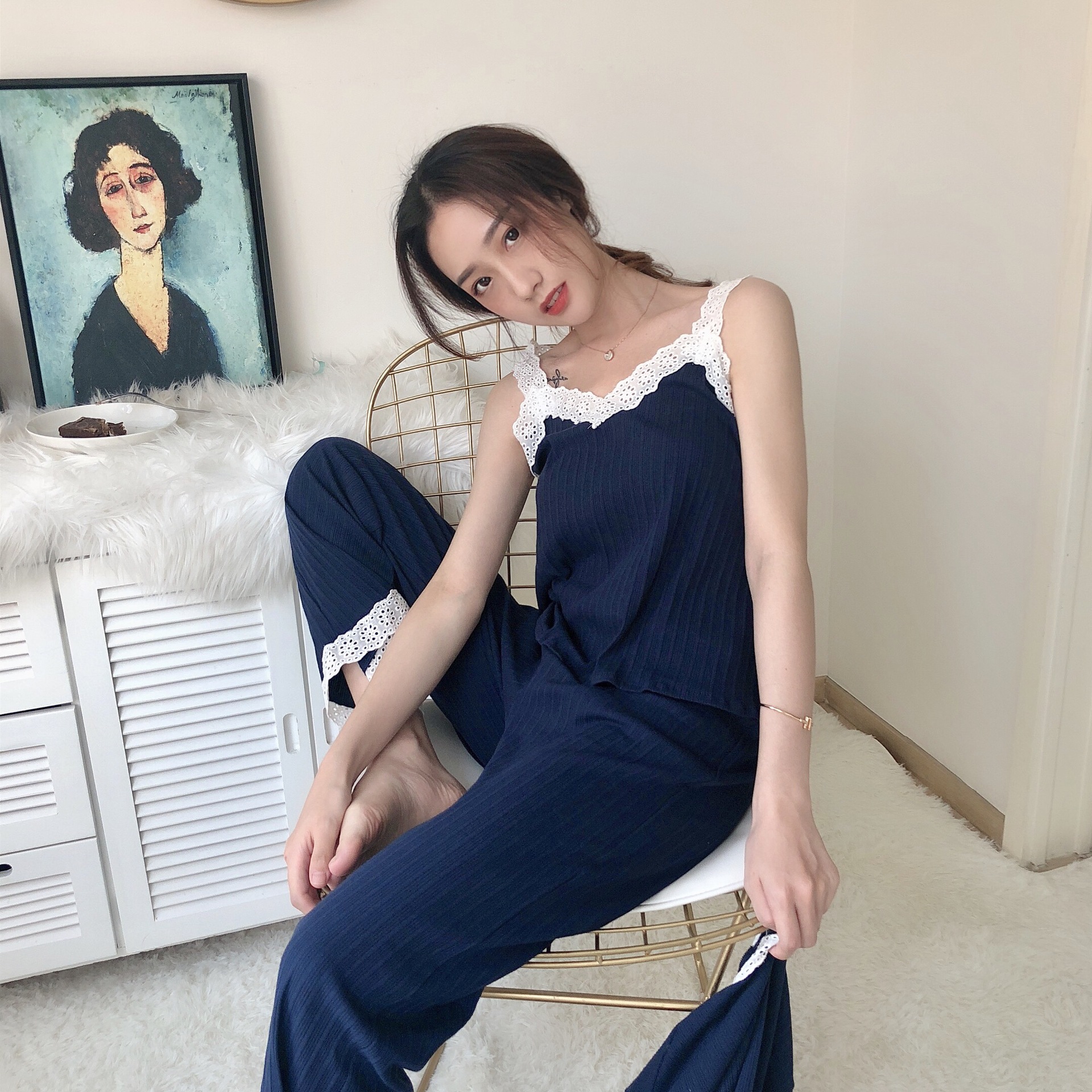 Bộ đồ ngủ mùa thu dài tay thoải mái cotton thoải mái phục vụ gia đình phù hợp với phần mỏng gợi cảm nhỏ hương thơm phù hợp với ba mảnh có thể được mặc đồ bộ mùa hè