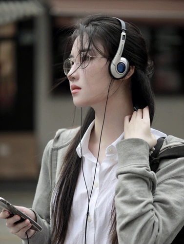 Liu Yifei's Tyme Glasses Женские круглые рамки Ультра -светлый чистого титана.