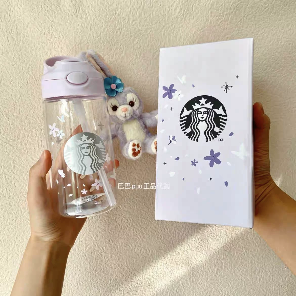 Стакан Starbucks со стеклянной ручкой в виде кролика для Святого Валентина, год Кролика, новая коллекция