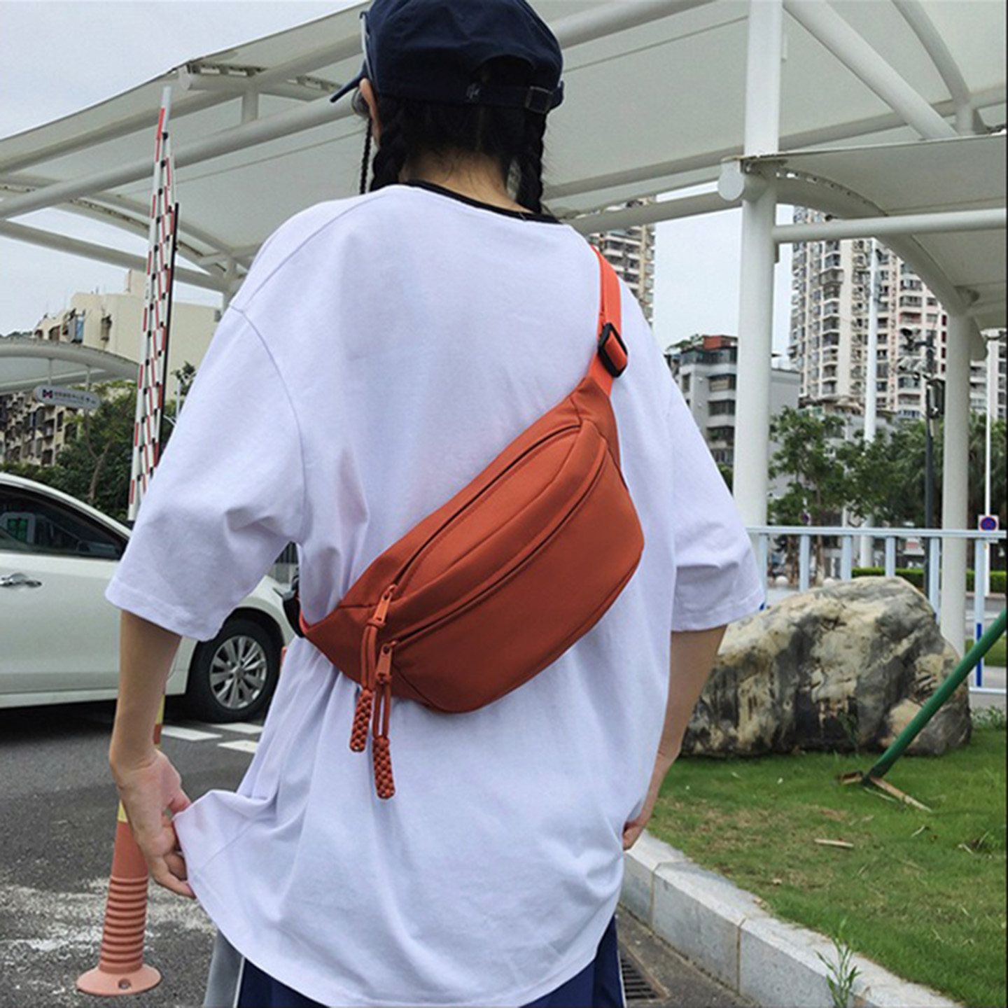 Trendy and simple large-capacity nylon cloth chest bag