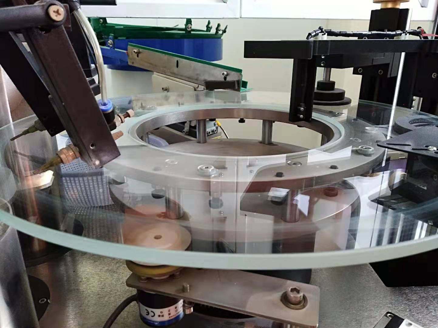 Ultra white high penetration wear resistance industrial equipment tempered glass disc screening machine visual inspection image optical glass customization