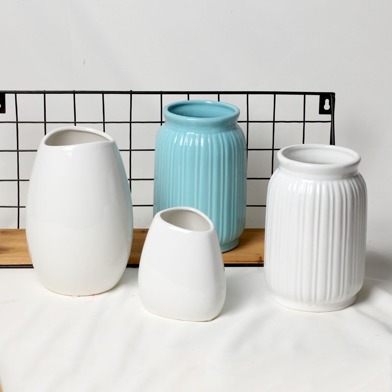 Dry flower vase small fresh European simple modern creative decoration Living room flower arrangement Ceramic home decoration ornaments