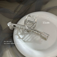 Одна стрелка, чтобы носить сердечный клип